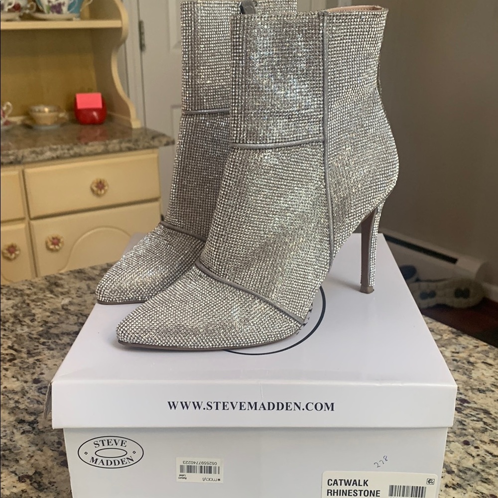 Steve Madden Glittering Silver Heeled Boots